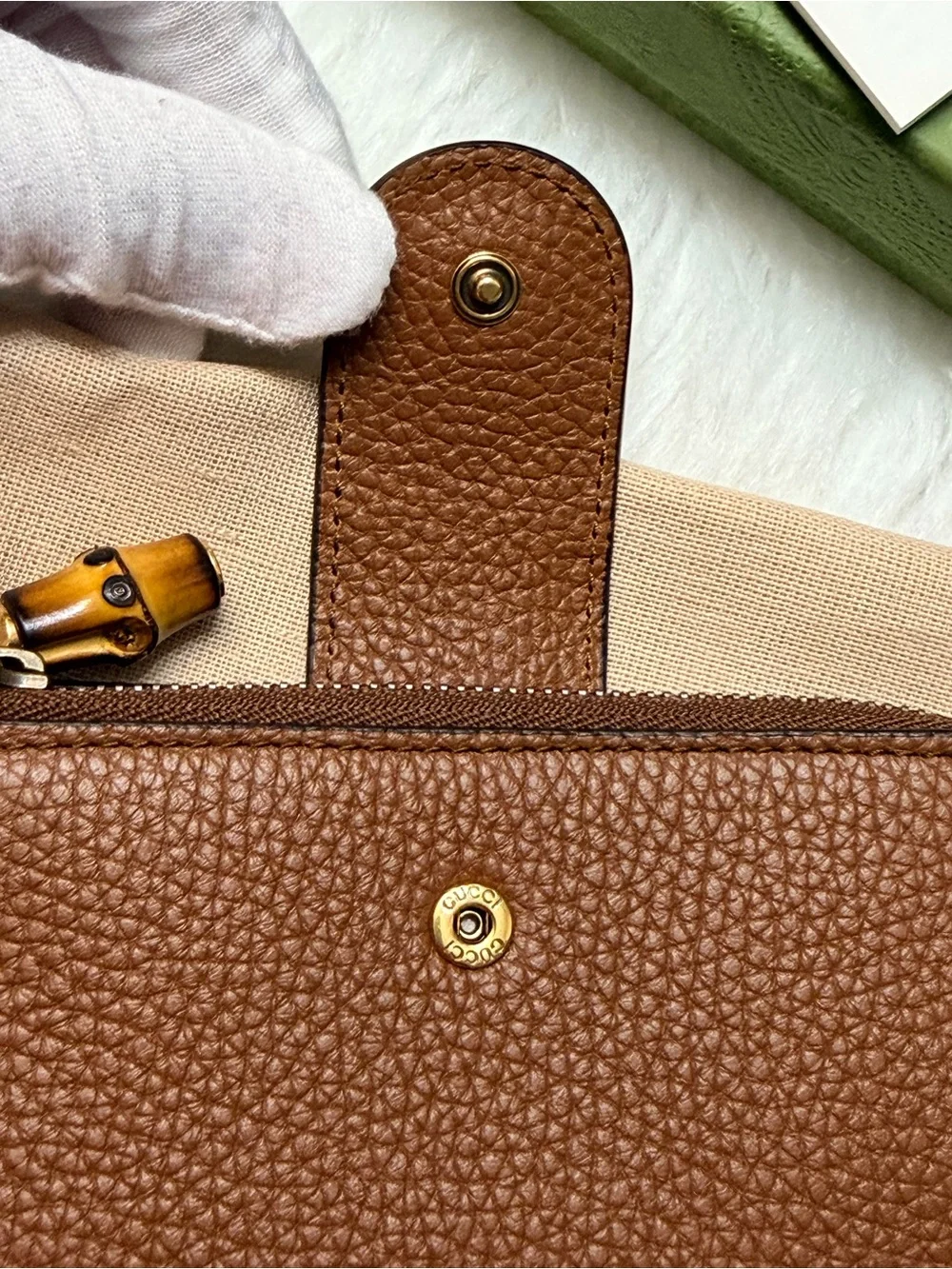 SOLD‼️Gucci GG Bamboo Grained Leather Bifold Compact Wallet - Picture 13 of 14